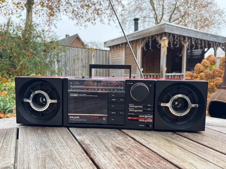 PHILIPS D8254 Boombox uit de 80's --Gerestaureerd--, Audio, Tv en Foto, Radio's, Zo goed als nieuw, Radio, Ophalen of Verzenden