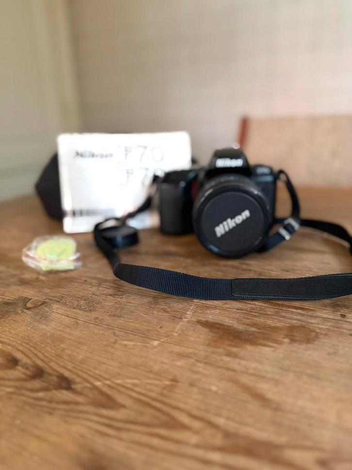 Nikon F70 met Nikon AF NIKKOR24-120mm 1:35-5.6D lens, Audio, Tv en Foto, Fotocamera's Analoog, Gebruikt, Spiegelreflex, Nikon