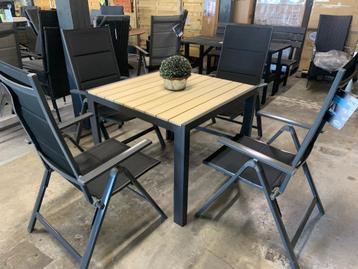 Tuin set beschikbaar voor biedingen
