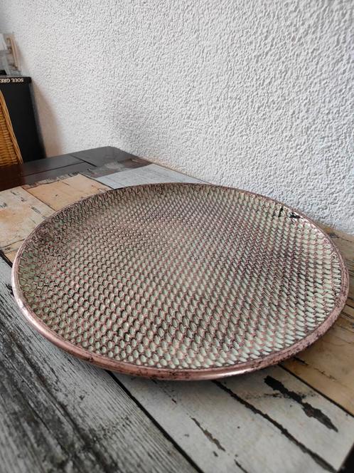 Rond metaal dienblad houd/rose kleur drs 38 cm, Huis en Inrichting, Woonaccessoires | Dienbladen, Zo goed als nieuw, Metaal, Rond