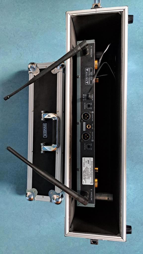 Draadloos Headset Systeem met Microfoons in Koffer, Muziek en Instrumenten, Microfoons, Gebruikt, Zangmicrofoon, Draadloos, Ophalen of Verzenden