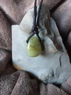 Jade hanger, Sieraden, Tassen en Uiterlijk, Edelstenen, Ophalen of Verzenden, Nieuw