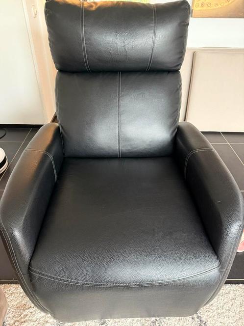 Recliner - Plush Comfort Recliner Chair, Huis en Inrichting, Fauteuils, Zo goed als nieuw, Ophalen