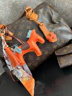 Bundel: Luxe paard + slipper tashanger Oranje Bag Charm, Sieraden, Tassen en Uiterlijk, Bedels, Ophalen of Verzenden, Nieuw, Overige materialen