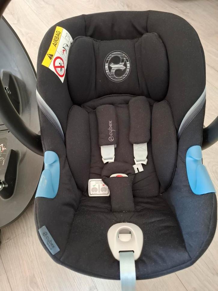 Cybex Aton M i-size Autostoel met Base, Kinderen en Baby's, Autostoeltjes, Gebruikt, Overige merken, 0 t/m 13 kg, Isofix, Zijbescherming