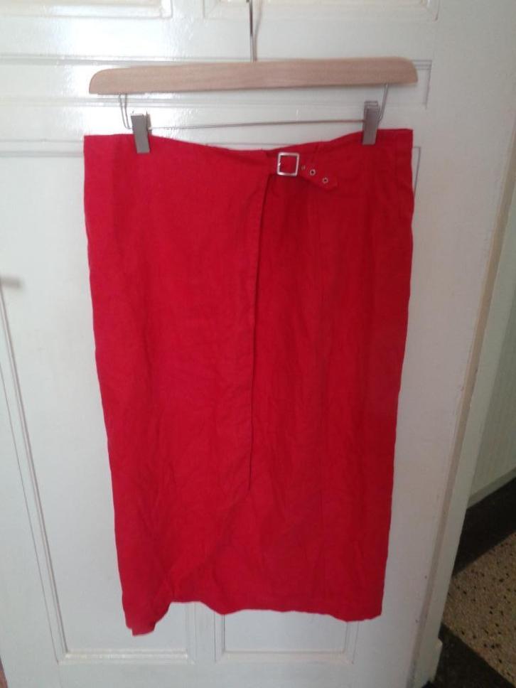 La ligna linnen rok:mt 42, Kleding | Dames, Rokken, Zo goed als nieuw, Maat 42/44 (L), Rood, Onder de knie, Ophalen of Verzenden
