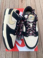 Dunk Low LX Black Suede Team Gold maat 40,5 (W), Kleding | Dames, Schoenen, Zwart, Nike, Nieuw, Ophalen of Verzenden