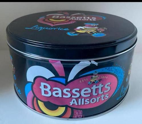 Rond blik van Bassetts Allsorts Liquorice. Engelse drop., Verzamelen, Blikken, Zo goed als nieuw, Overige, Overige merken, Ophalen of Verzenden