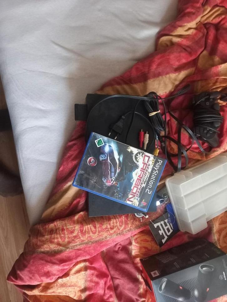 PS2 met Need for Speed Carbon, Spelcomputers en Games, Games | Sony PlayStation 1, Gebruikt, Racen en Vliegen, 1 speler, Vanaf 7 jaar