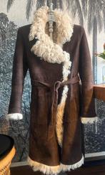 Suède lange jas Closet collection maat S, Kleding | Dames, Jassen | Winter, Ophalen of Verzenden, Zo goed als nieuw