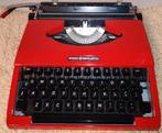 2x Typmachine Sperry Remington en  Olympia Carina 1, Diversen, Typemachines, Ophalen, Gebruikt