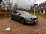 Volvo V40 2.0 D2 120PK 2016 Osmium Grijs, Auto's, Voorwielaandrijving, Stof, Zwart, 4 cilinders