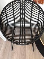 Rieten stoel met verfplekjes, Huis en Inrichting, Stoelen, Gebruikt, Zwart, Riet of Rotan, Ophalen of Verzenden