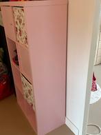 Roze kallax kast. Met 2 deurtje en 2 bloembakken, Huis en Inrichting, Ophalen, Gebruikt