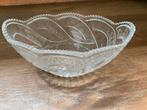 Antieke Glazen Schaal met Geslepen Patroon - Prachtig Design, Antiek en Kunst, Ophalen of Verzenden