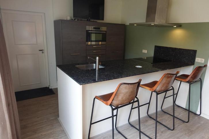 Keuken met inbouwapparatuur te koop aangeboden, Huis en Inrichting, Keuken | Complete keukens, Gebruikt, U-keuken, Grijs, Graniet of Steen