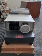 Oude diaprojector, Ophalen, Gebruikt, Met scherm