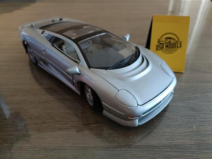 1:18 Jaguar XJ220, Hobby en Vrije tijd, Modelauto's | 1:18, Zo goed als nieuw, Auto, Maisto, Ophalen of Verzenden