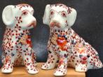 IMARI porselein.  Japan.  Hondenpaar.  Handpainted.  14 cm., Antiek en Kunst, Antiek | Porselein, Ophalen