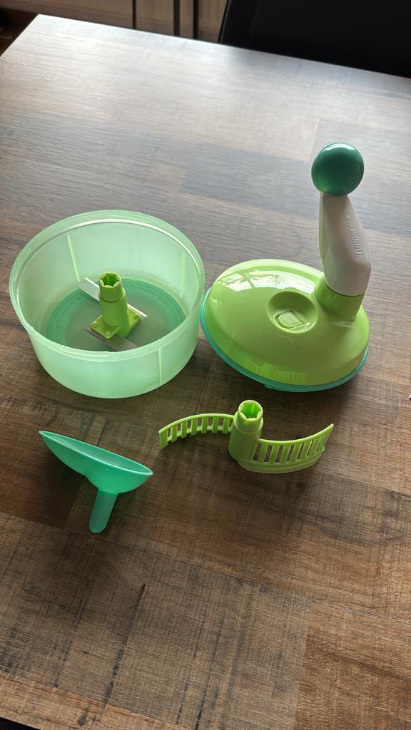 Tupperware Quick Chef - Handmatige Keukenmachine, Huis en Inrichting, Keuken | Keukenbenodigdheden, Gebruikt, Ophalen of Verzenden