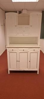 Antieke Witte landelijke buffetkast met bovenkast en lades, Huis en Inrichting, Kasten | Wandmeubels, Ophalen of Verzenden, Minder dan 150 cm