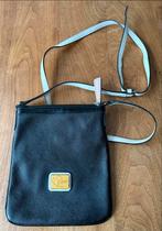 Guess tassen: o.a. Guess Schoudertas -  Gevoerd & Ritsvak, Ophalen, Zo goed als nieuw, Zwart, Schoudertasje