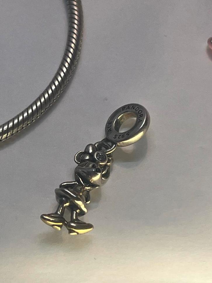 Pandora Disney Minnie Mouse 100 Jaar Bedel, Sieraden, Tassen en Uiterlijk, Bedels, Zo goed als nieuw, Pandora, Zilver, 1 bedel