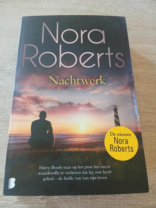 Nora Roberts - Nachtwerk, Boeken, Thrillers, Gelezen, Europa overig, Ophalen of Verzenden