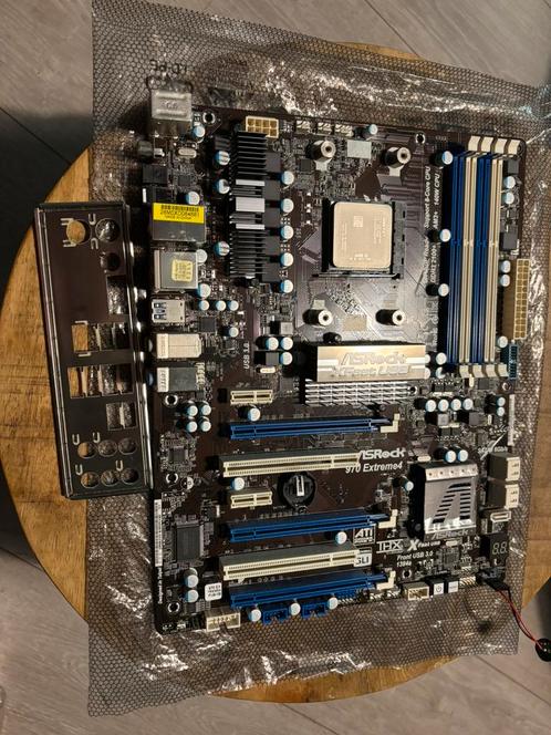 AsRock 970Extreme 4, Computers en Software, Moederborden, Zo goed als nieuw, DDR3, Ophalen of Verzenden