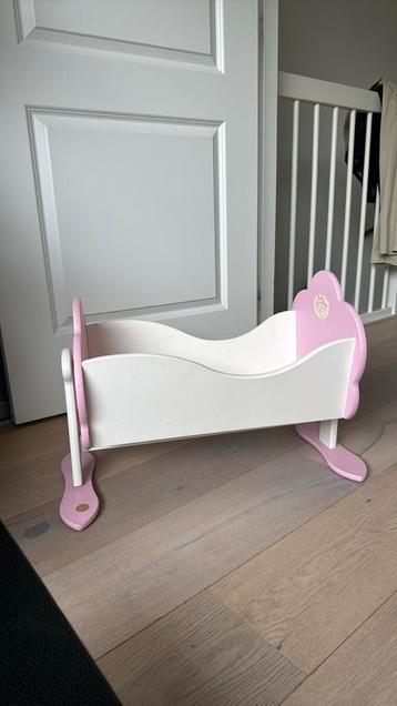 Vintage Baby Annabell wiegje beschikbaar voor biedingen