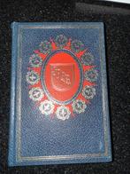 Antiek religieus boek met SPQR motief, Ophalen of Verzenden, Gelezen, Overige religies