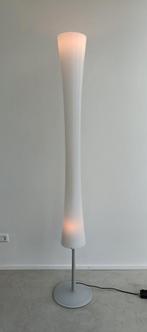 Mazzega Sfinge vloerlamp, Huis en Inrichting, Lampen | Vloerlampen, Ophalen, Glas, Zo goed als nieuw, 150 tot 200 cm