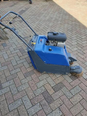 Veegmachine nilfisk/alto KSP 770 benzine motor beschikbaar voor biedingen