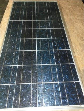 Set van 103 zonnepanelen incl omvormer rails kabels  beschikbaar voor biedingen