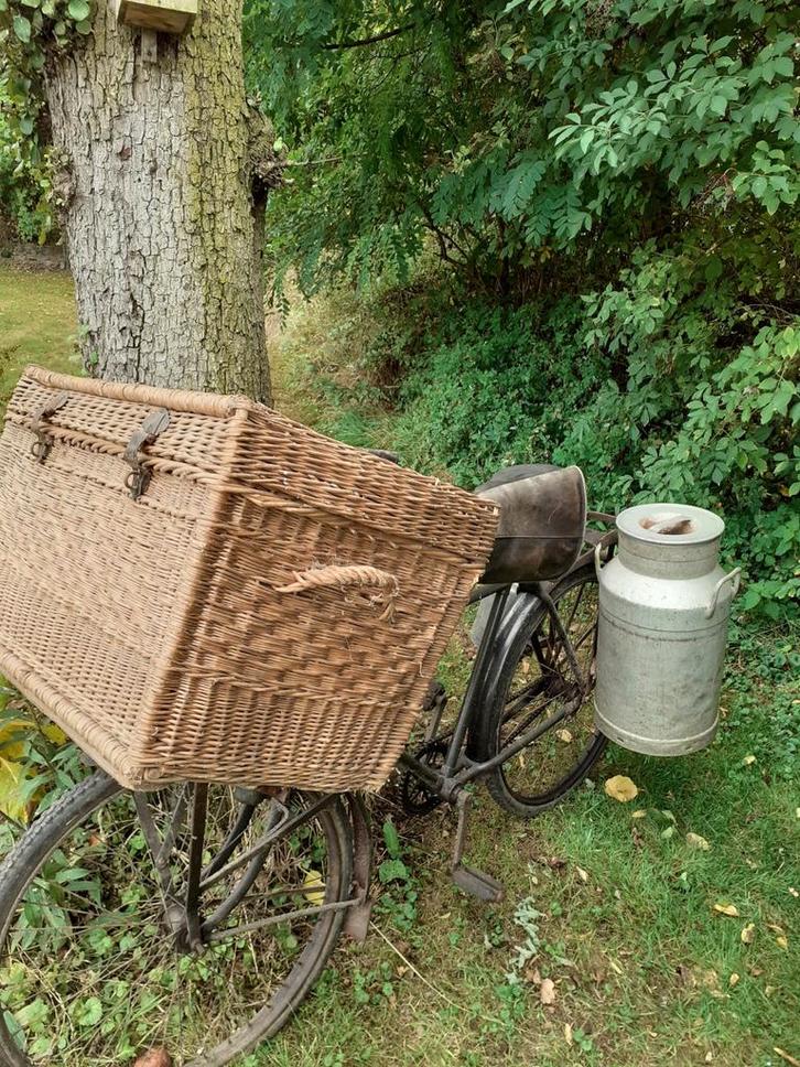 Antieke transport fiets., Fietsen en Brommers, Fietsaccessoires | Fietsmanden, Gebruikt, Ophalen of Verzenden