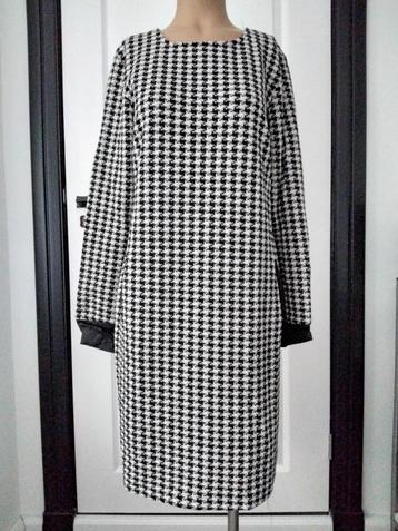 Angelle Milan Jurk XXL Houndstooth beschikbaar voor biedingen