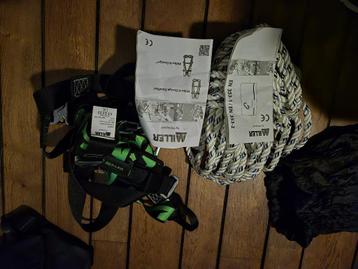veiligheid h design harnas duraflex 2  merk miller  beschikbaar voor biedingen