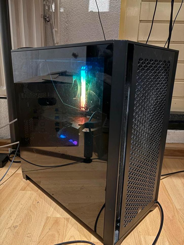 Gaming PC - RX 6650XT, Ryzen 5, 2TB SSD, 32GB RAM, Computers en Software, Desktop Pc's, Zo goed als nieuw, 4 Ghz of meer, SSD