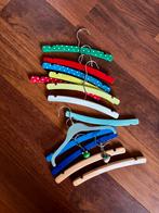 12 houten kleerhangers baby/dreumes, Kinderen en Baby's, Babymode-accessoires, Ophalen of Verzenden