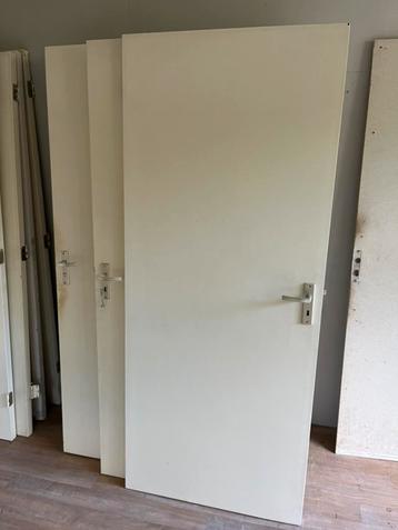 Stompe binnendeuren ca 200cm hoog beschikbaar voor biedingen