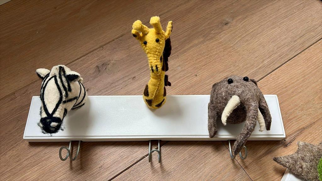 Kinderkapstok- Zebra, Giraffe, Olifant + Dino, Ophalen, Gebruikt, Minder dan 100 cm, Kinderkapstok