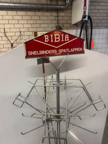 Bibia standaard met haken (Nr: 2004) beschikbaar voor biedingen