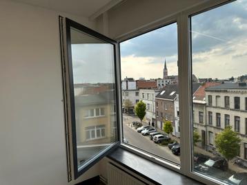 Recent gerenoveerd appartement  met open uitzicht Antwerpen! beschikbaar voor biedingen