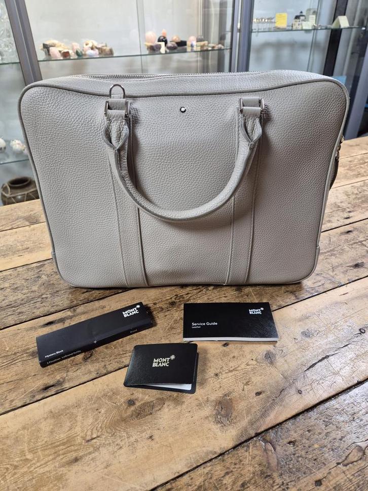 Montblanc Meisterstück soft grain aktetas in lichtgrijs leer, Sieraden, Tassen en Uiterlijk, Tassen | Damestassen, Zo goed als nieuw