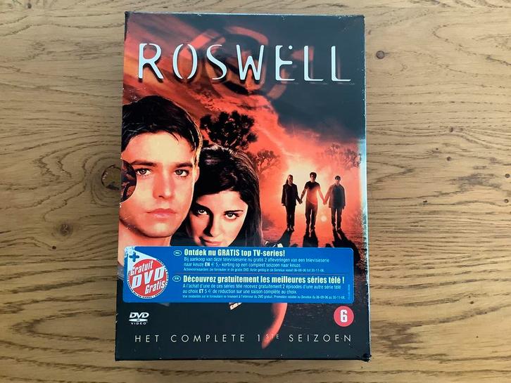 11). ROSWELL seizoen 1 in een 6 dvd-box, is NL ondertiteld., Cd's en Dvd's, Dvd's | Tv en Series, Zo goed als nieuw, Ophalen of Verzenden