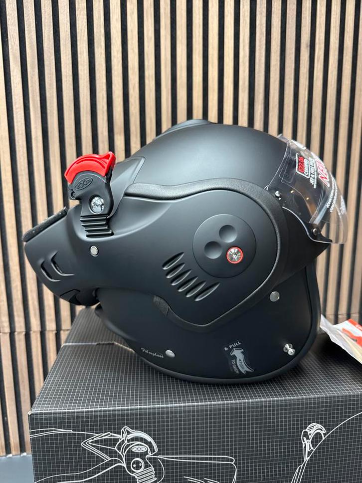 Roof Boxer V8 Alpha mat zwart - maat M - Nieuw, Kras, Motoren, Kleding | Motorhelmen, Heren, Systeemhelm, Overige merken, Nieuw zonder kaartje