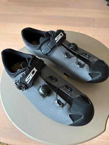 Sidi Genius 10 wielerschoenen maat 12 (48). beschikbaar voor biedingen