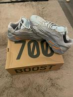 Yeezy 700, Ophalen of Verzenden, Nieuw, Adidas