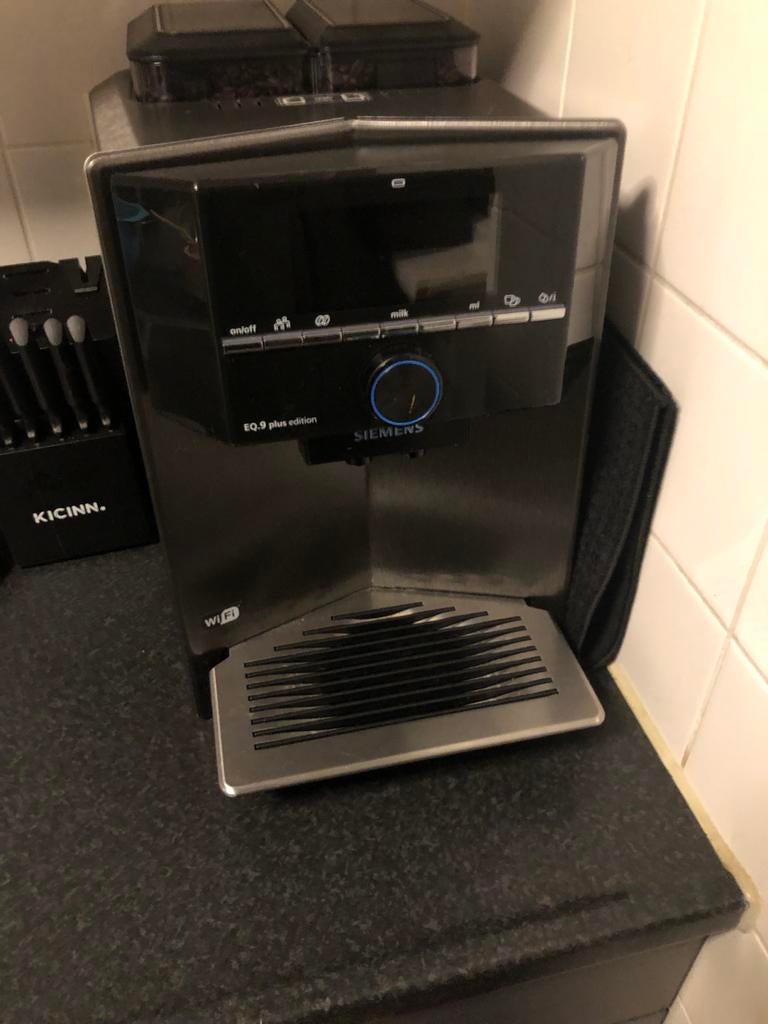 Siemens EQ.9 Plus Edition Koffiemachine, Ophalen, Afneembaar waterreservoir, Koffiemachine, Koffiebonen