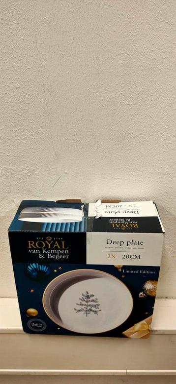 Royal Van Kempen & Begeer 2 Diepe Borden Kerst Nieuw in doos beschikbaar voor biedingen